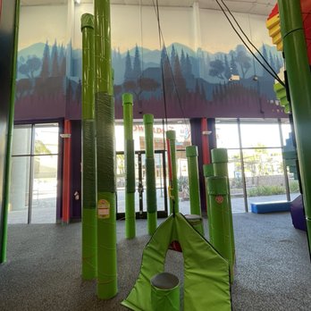 Hapik South Gate - Tall pipes to walk on - Recreation Centers Near Me - South Gate, California Hapik South Gate - Tall pipes to walk on - Recreation Centers Near Me - South Gate, California