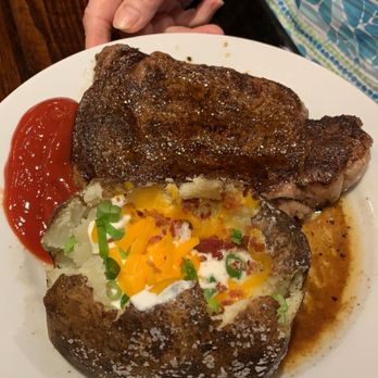LongHorn Steakhouse - Ribeye and baked potato - Steakhouses Near Me - Independence, Missouri