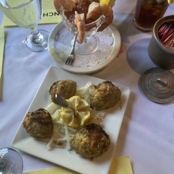 The '76 House - Shrimp cocktail and stuffed clams - New American Near Me - Tappan, New York The '76 House - Shrimp cocktail and stuffed clams - New American Near Me - Tappan, New York