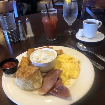 Wellington's - Proper breakfast - grits & country ham - Bars Near Me - Johnson City, Tennessee
