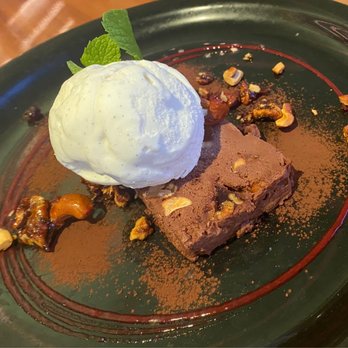 Rigo - Chocolate Cassata- Italian ice cream cake w/raspberry sauce, Carmel nuts, and vanilla gelato - Spanish Near Me - Honolulu, Hawaii