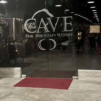 Oak Mountain Winery - Wineries Near Me - Temecula, California