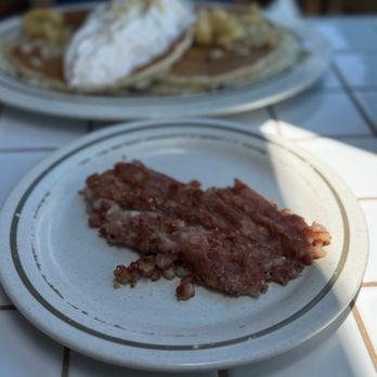 The Gazebo Restaurant - Corn beef hash - Breakfast & Brunch Near Me - Lahaina, Hawaii The Gazebo Restaurant - Corn beef hash - Breakfast & Brunch Near Me - Lahaina, Hawaii