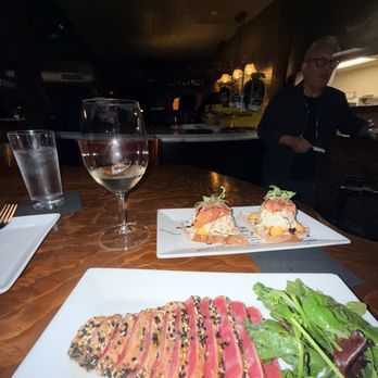 DaVinci Ristorante - Ahi tuna and crostini with Pinot Grigio - Italian Near Me - Salem, Oregon