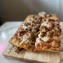 Turquoise Wine Bar - Meat lovers pizza