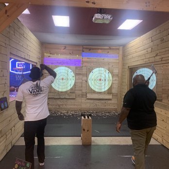 Class Axe Throwing - Getting ready to throw axes! - Axe Throwing Near Me - Jacksonville, Florida