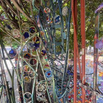 Mosaic Tile House - Art Galleries Near Me - Venice, California