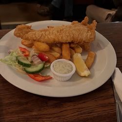 The Horse and Groom - Traditional fish and chips.