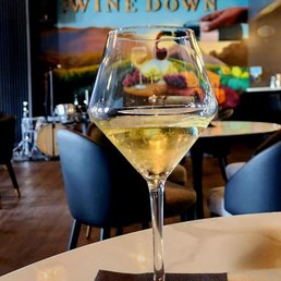 House white wine House white wine