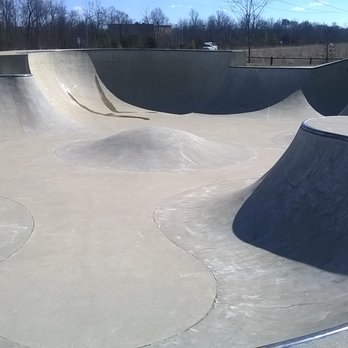Mulberry Fields - cool skatepark near the entrance - Playgrounds Near Me - Zionsville, Indiana Mulberry Fields - cool skatepark near the entrance - Playgrounds Near Me - Zionsville, Indiana