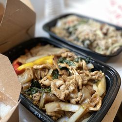 Zest Srithai - Pad Kee Mao