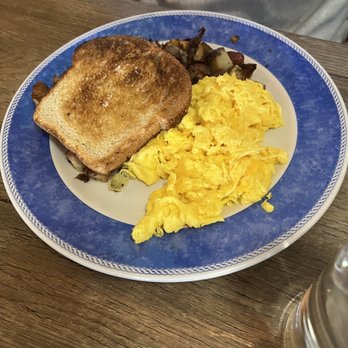 Oaks Eatery - Eggs - Breakfast & Brunch Near Me - Three Oaks, Michigan