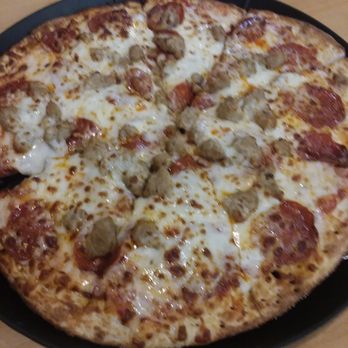 Noble Roman's Craft Pizza & Pub - Pizza Near Me - Carmel, Indiana