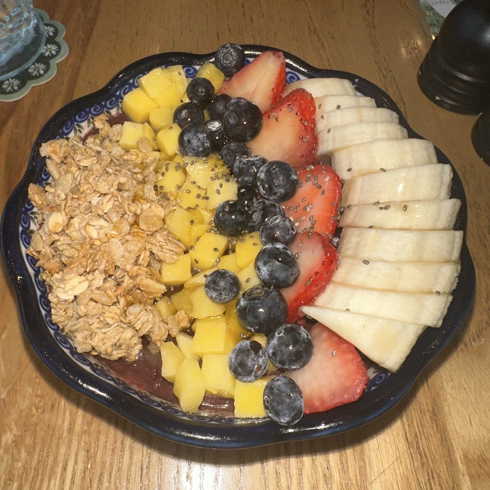 Café Bastille Miami Beach - Açaí - Cafes Near Me - Miami Beach, Florida Café Bastille Miami Beach - Açaí - Cafes Near Me - Miami Beach, Florida