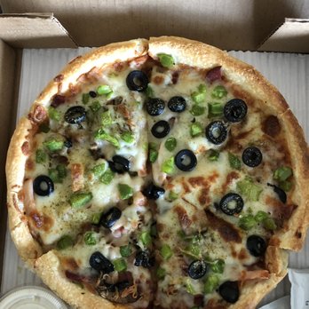 Pizza Shab - Downtown - Crispy deep dish, Smoky Mix Pizza. (Mix of beef & chicken smoky jambon, green pepper, mushrooms, olives, mozzarella cheese) - Halal Near Me - Toronto, Ontario