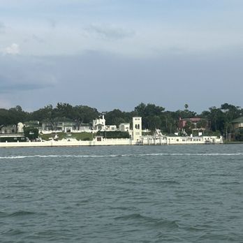 Fins Up Clearwater - The largest single family waterfront estate. - Boat Tours Near Me - Tampa Bay, Florida