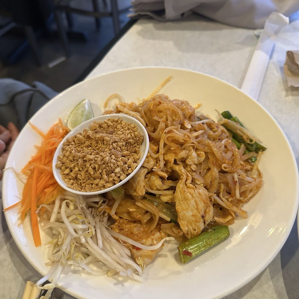 Nara Thai - Pad Thai - Thai Near Me - Houston, Texas