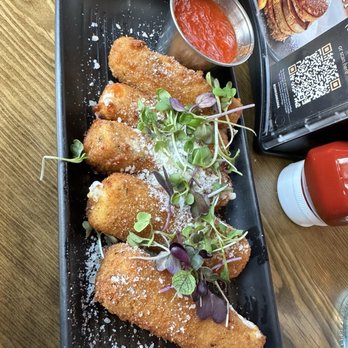 Tap Room - Mozz Sticks - Gastropubs Near Me - Ronkonkoma, New York Tap Room - Mozz Sticks - Gastropubs Near Me - Ronkonkoma, New York