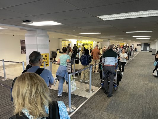 Hertz Car Rental - San Francisco - San Francisco International Airport (SFO) by null