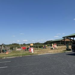 Marker-Miller Orchards - Play area and store