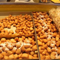 Mö-Mandeln Schmalzkuchen - Heiße Schmalzkuchen