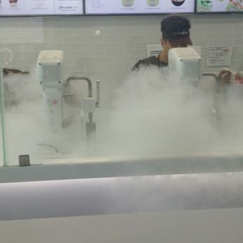 Creamistry - Nitrogen cooling of cream - Ice Cream & Frozen Yogurt Near Me - Katy, Texas Creamistry - Nitrogen cooling of cream - Ice Cream & Frozen Yogurt Near Me - Katy, Texas