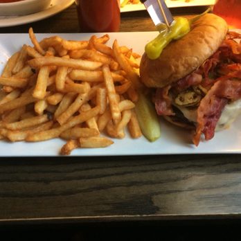 Lanie's Cafe - Italian Near Me - Albany, New York