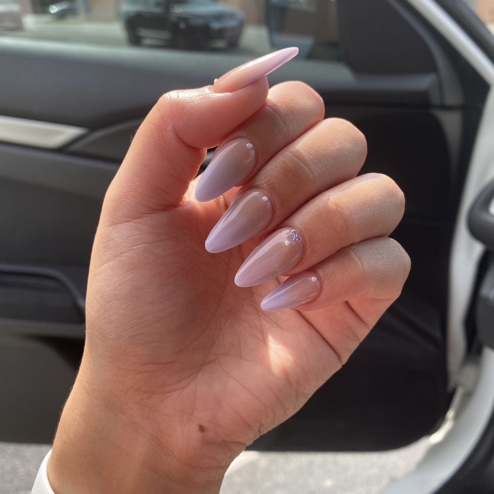 Salon Dahlia - Hair Salons Near Me - Miami, Florida Salon Dahlia - Hair Salons Near Me - Miami, Florida