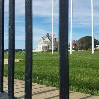 Cliff Walk - By the gates - Parks Near Me - Newport, Rhode Island