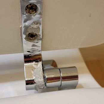 Towneplace Suites - Broken toilet seat hinge. - Hotels Near Me - Farmingdale, New York Towneplace Suites - Broken toilet seat hinge. - Hotels Near Me - Farmingdale, New York