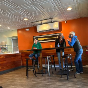 Crunchy Poké - Seating - Sushi Bars Near Me - Portland, Maine Crunchy Poké - Seating - Sushi Bars Near Me - Portland, Maine
