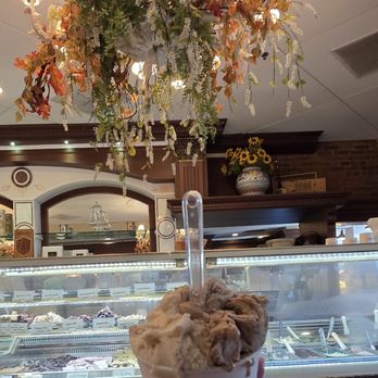 Pasticceria - Medio Gelato - Pizza Near Me - Saint Paul, Minnesota Pasticceria - Medio Gelato - Pizza Near Me - Saint Paul, Minnesota