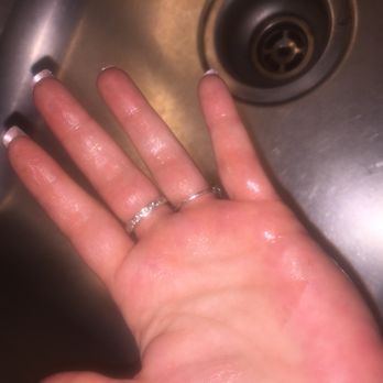 Bianca's Deli - Grease all over my hands.  Disgusting. - Delis Near Me - Rahway, New Jersey