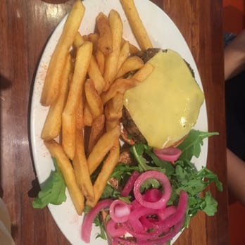 Veggie Grill by Next Level - Quinoa burger - Vegan Near Me - Pasadena, California