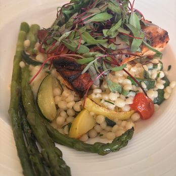 Vic's On the River - Grilled salmon with vegetables - Seafood Near Me - Savannah, Georgia