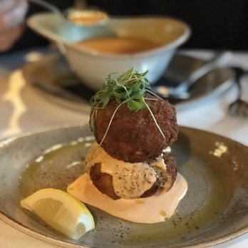 Cascade - Crabcakes - American Near Me - Pescadero, California