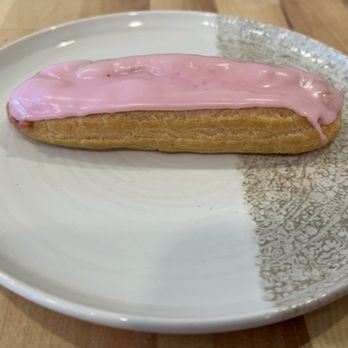 The Coppola Cafe - Raspberry Eclair - Cafes Near Me - New York, New York