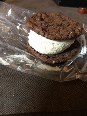 Zsa's Ice Cream by null