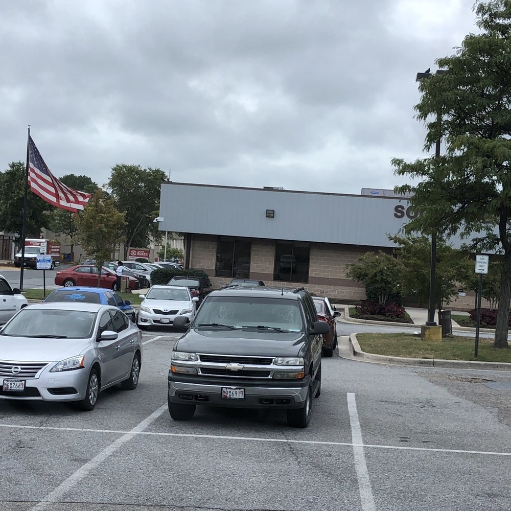 Social Security - Flag caught in the tree outside if SSA in Suitland. - Public Services & Government Near Me - Suitland, Maryland Social Security - Flag caught in the tree outside if SSA in Suitland. - Public Services & Government Near Me - Suitland, Maryland