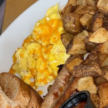 MI Table - Lumberman (Classic Breakfast) - New American Near Me - Bay City, Michigan