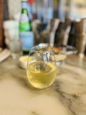 Petit Trois by null