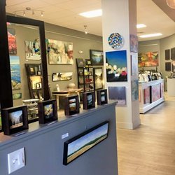 Hayley Gallery - Inside Hayley Gallery