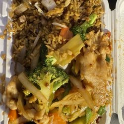 Yummy Yummy Chinese Food - Szechuan chicken(not on menu)