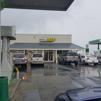 bp - a gas station with cars parked in front of it - Gas Stations Near Me - Weyers Cave, Virginia