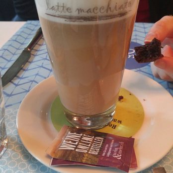 Toi Et Moi - Latte - Swiss Food Near Me - Bern, BE