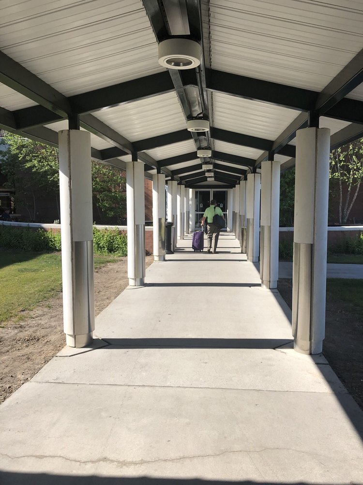 SAVANNAH AIRPORT TAXI COUNTER Airport Shuttles 400 Airways Ave