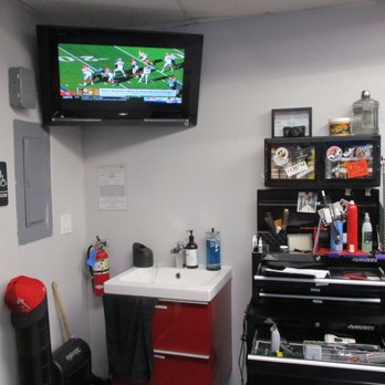 John's Barber Lounge - front desk station - Barbers Near Me - Lake Forest, California
