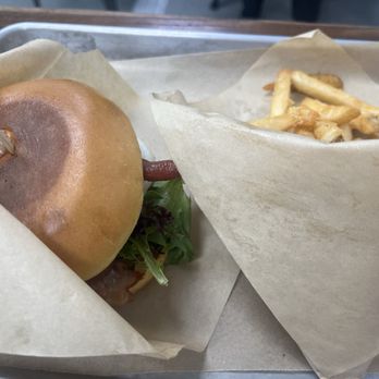 Craft Burger by Shane - busy bees burger - Burgers Near Me - Gainesville, Georgia Craft Burger by Shane - busy bees burger - Burgers Near Me - Gainesville, Georgia
