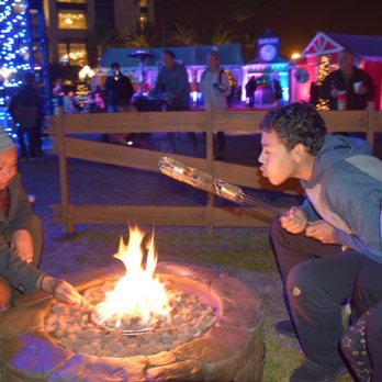 Holiday by the Bay - Skating Rinks Near Me - San Diego, California