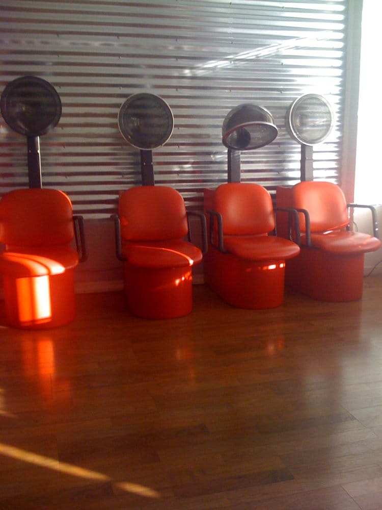 Cut It Out Again Hair Salon Logo